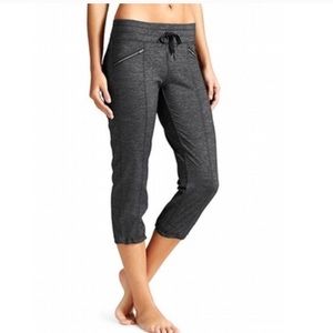 Athleta Metro Slouch Capris